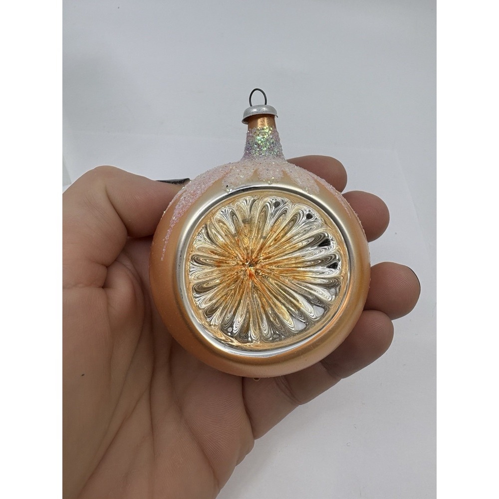 Vintage Christmas Tree Ornament Mercury Blown Glass Peach‎ Bauble Snow